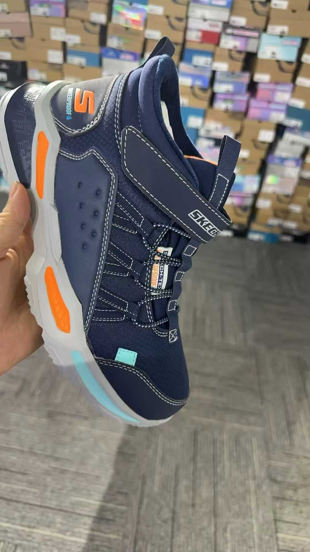 Skechers stock photo 16